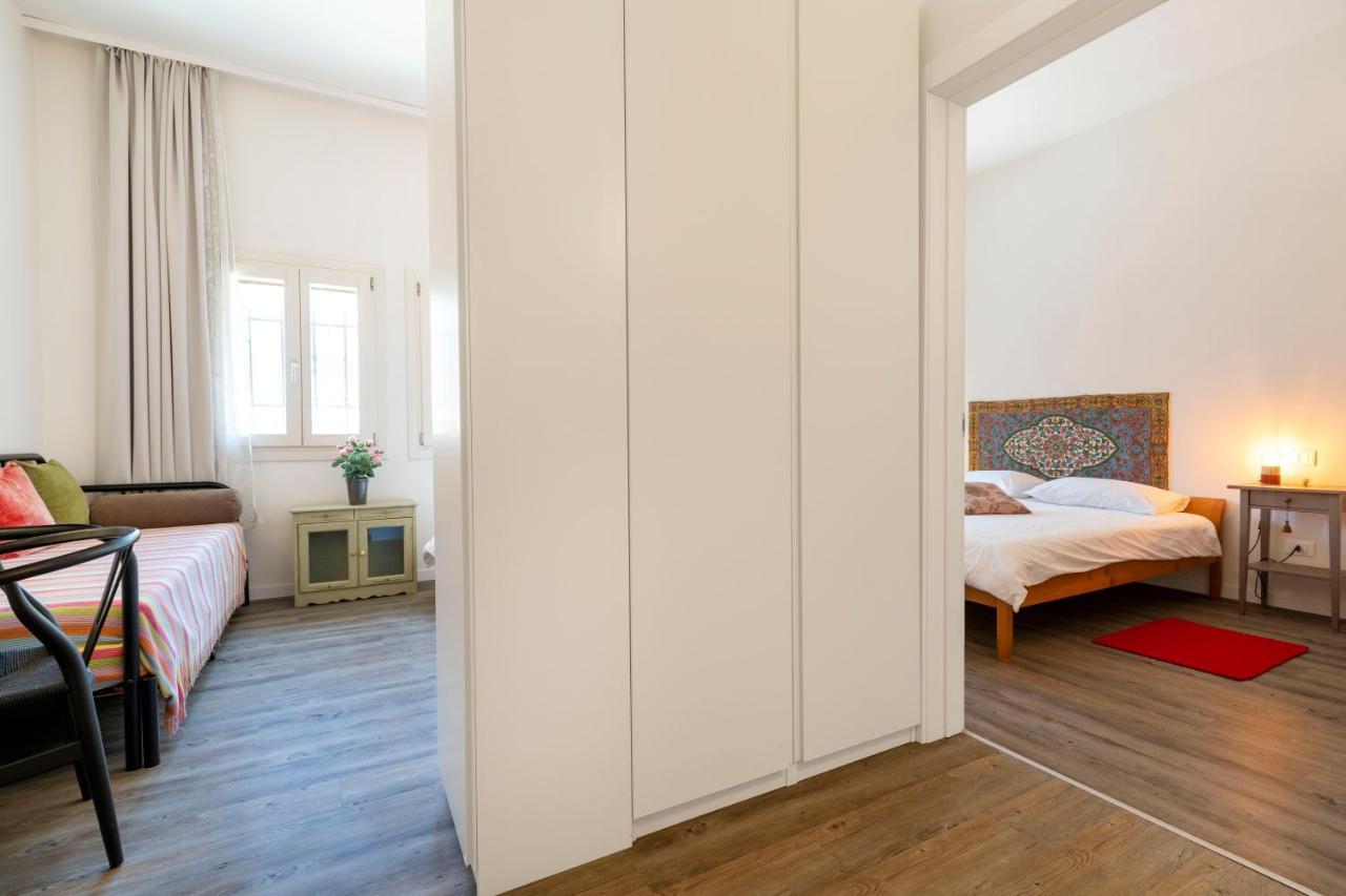 Snug Apartment With Private Courtyard M0270422677 Venice Exterior photo