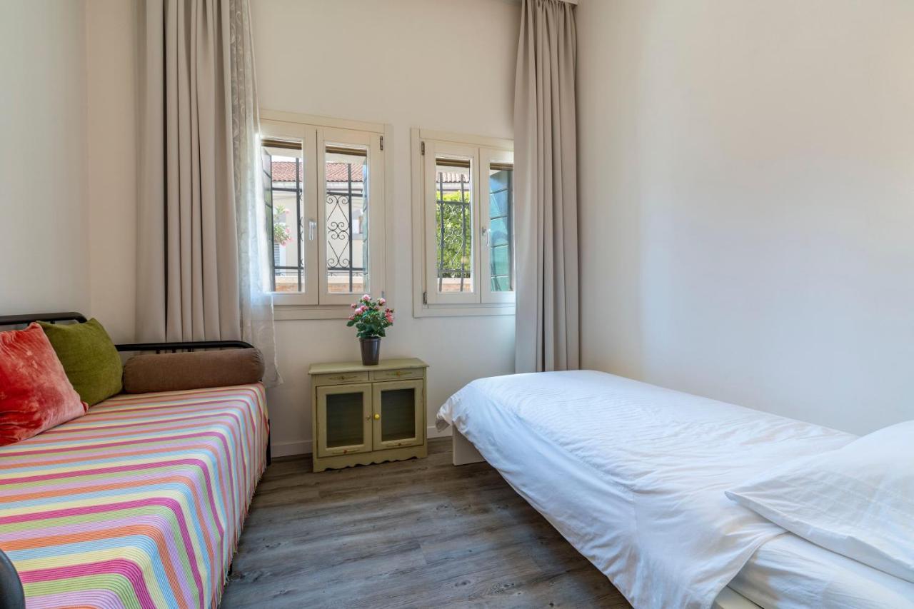 Snug Apartment With Private Courtyard M0270422677 Venice Exterior photo