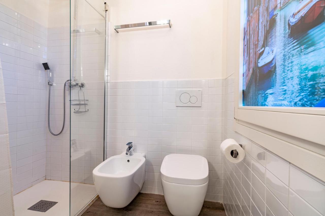 Snug Apartment With Private Courtyard M0270422677 Venice Exterior photo