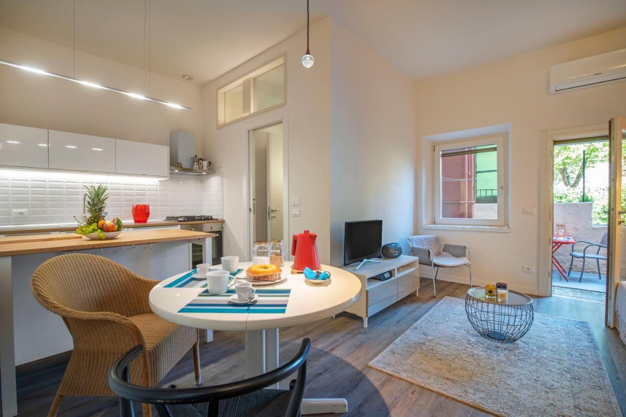 Snug Apartment With Private Courtyard M0270422677 Venice Exterior photo